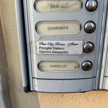Lägenhet Pisa City Home *